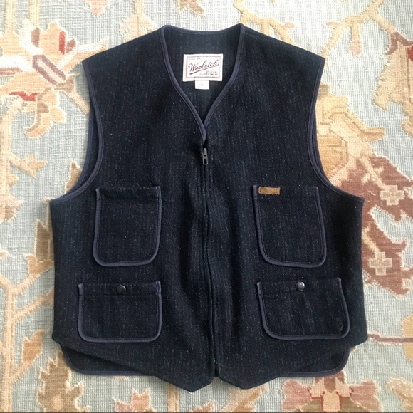 Sold: woolrich Men's Wool Four Pocket Vest Medium - Back buckle - Made In USA - Picture 1 of 8
